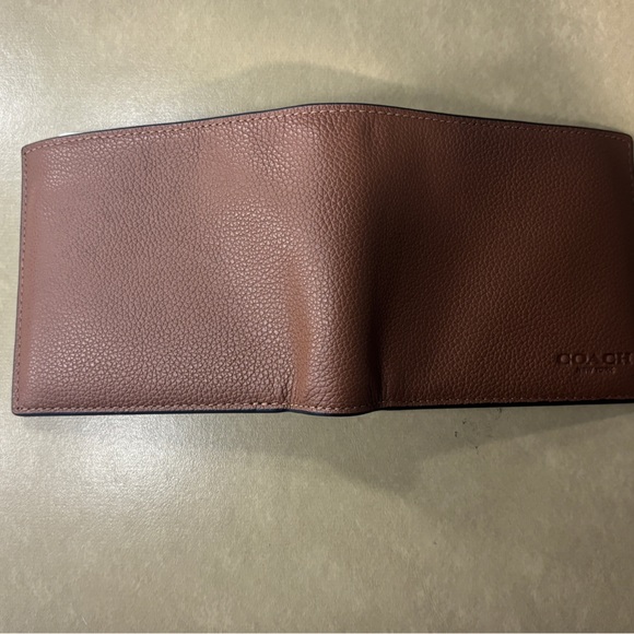 BRAND NEW COACH 3 In 1 Wallet - Picture 6 of 8
